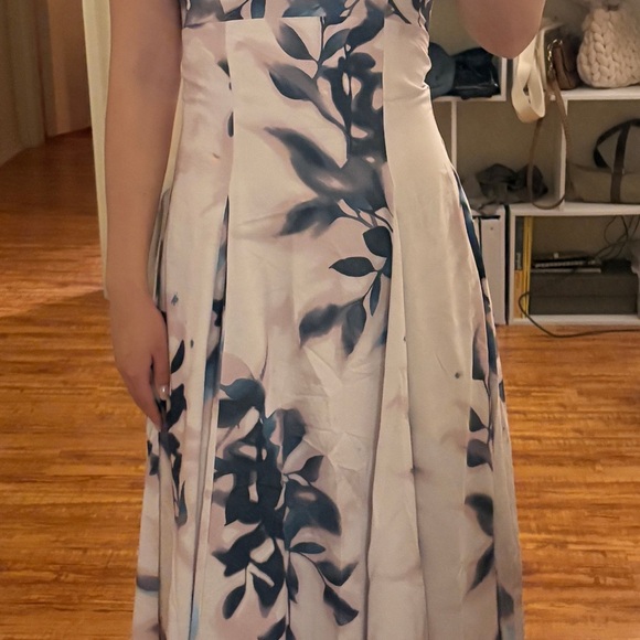 Abercrombie & Fitch Strapless Midi Dress in White with Blue and Purple Floral - Picture 10 of 11
